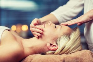 Woman receives facial massage. and wishes to know about beauty treatment negligence claims
